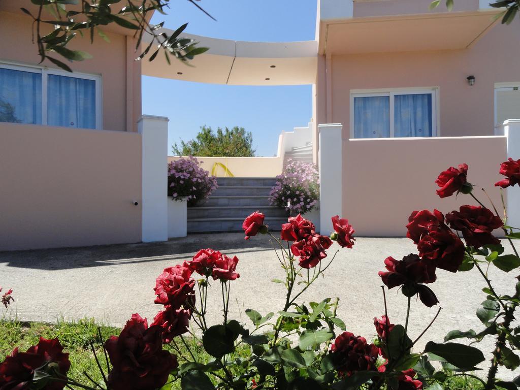 Pardalakis Studios Gerani  Buitenkant foto